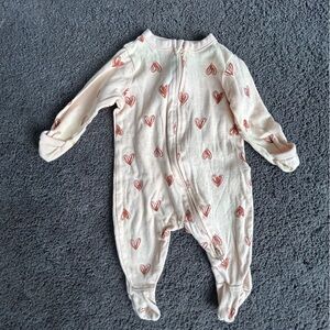 Old Navy Cream and Red Heart Kids Footie